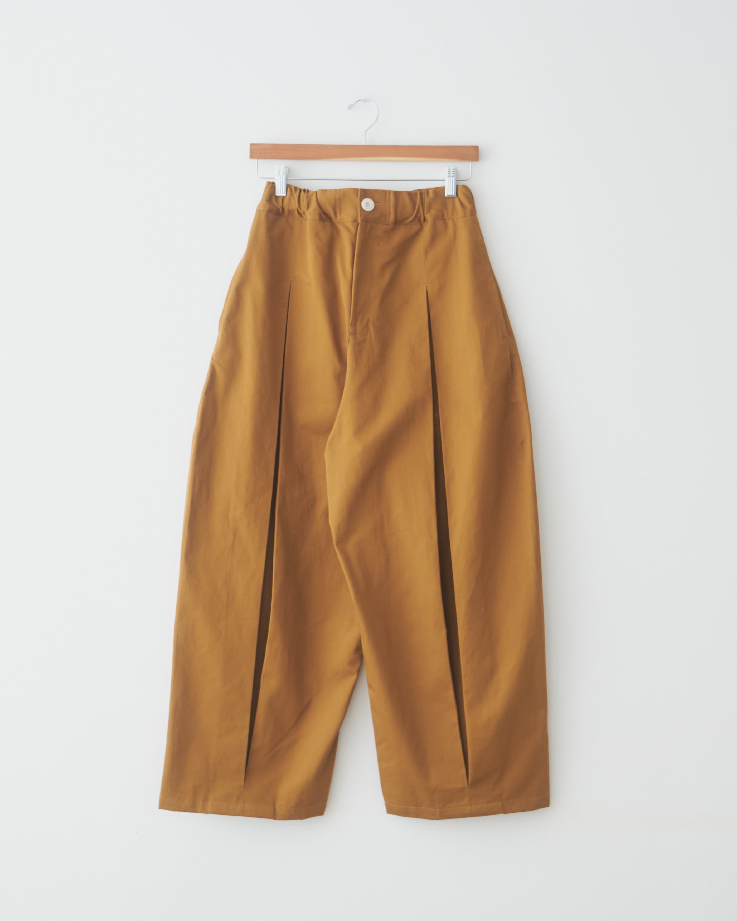 Sage Nation Box Pleat Trouser, Pecan – Colbo