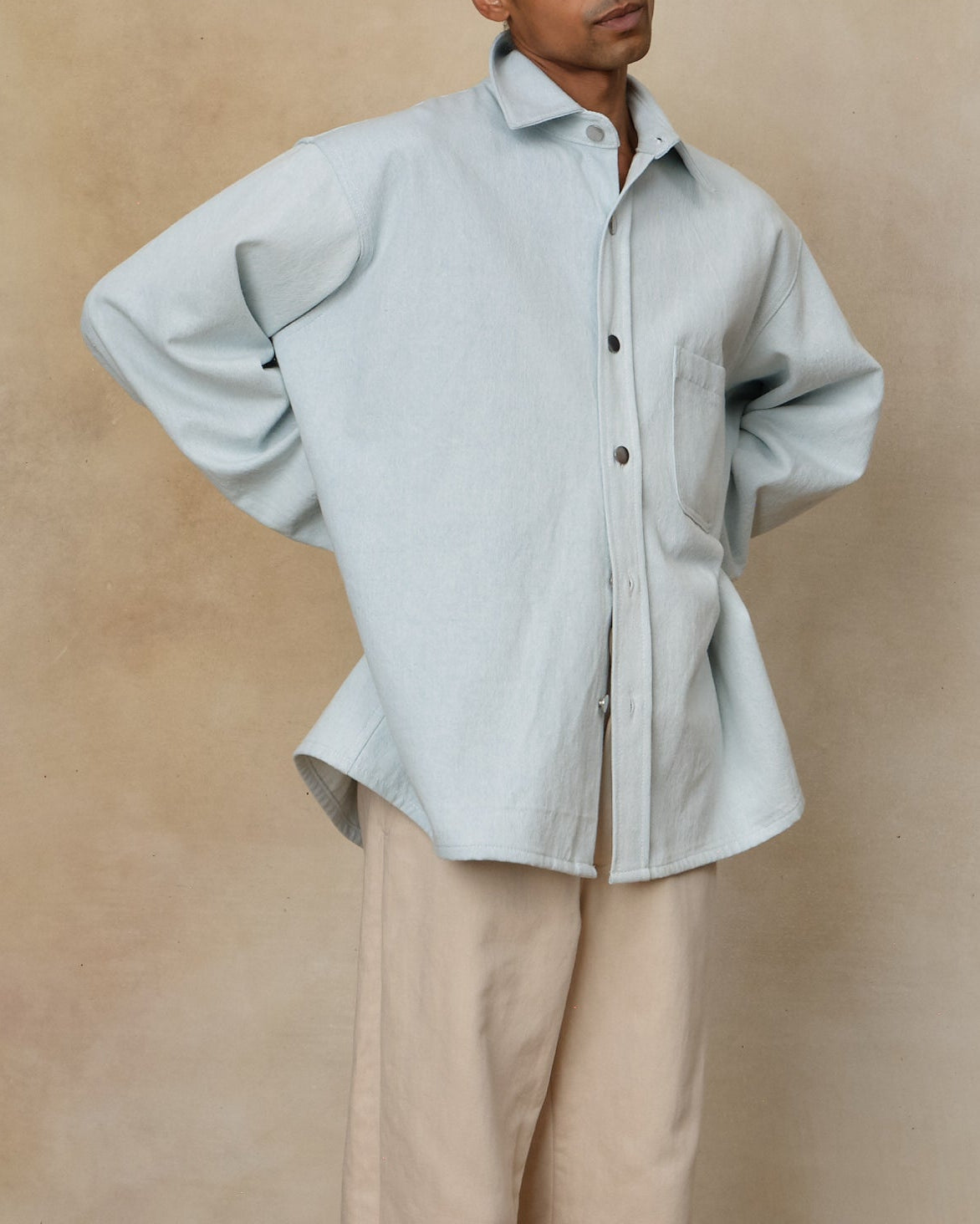 Colbo Big Overshirt in summer blue cotton, on model, front