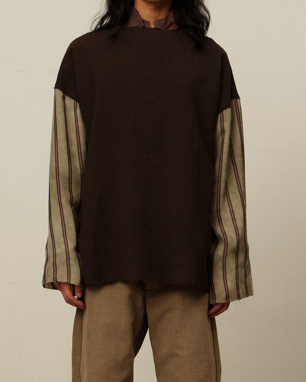 Colbo Angel Top in brown wool-cotton with striped cupro sleeves, on model, front