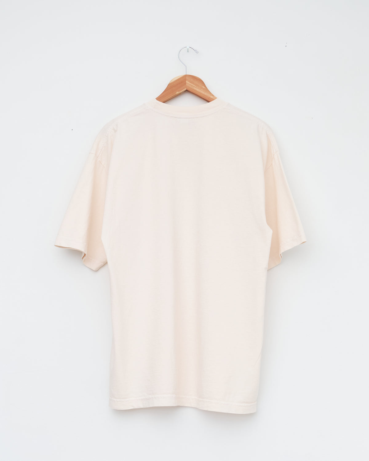 Colbo Handwritten Logo T-shirt in white cotton, back, on a hanger