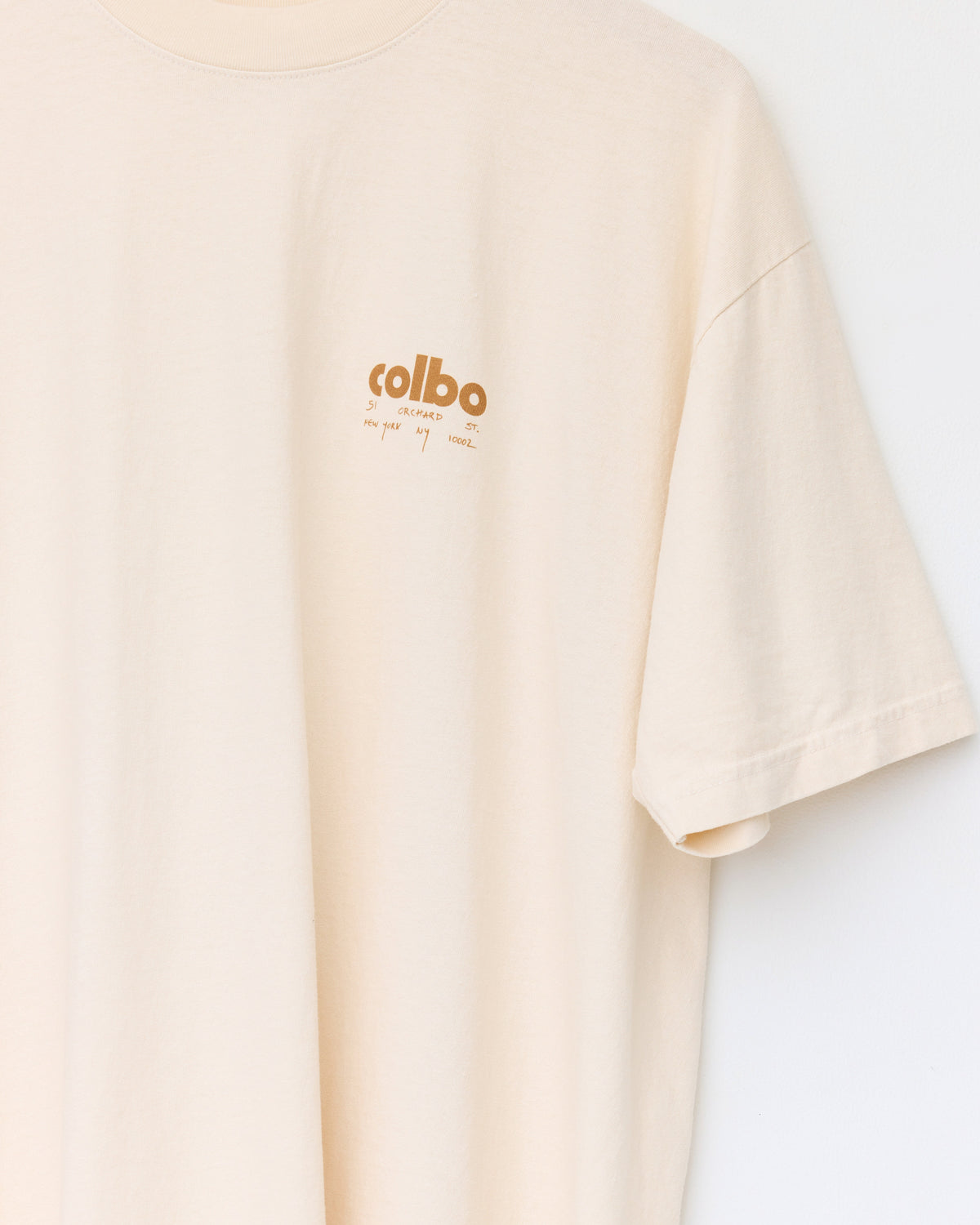 Colbo Handwritten Logo T-shirt in sepia cotton, chest logo print close-up