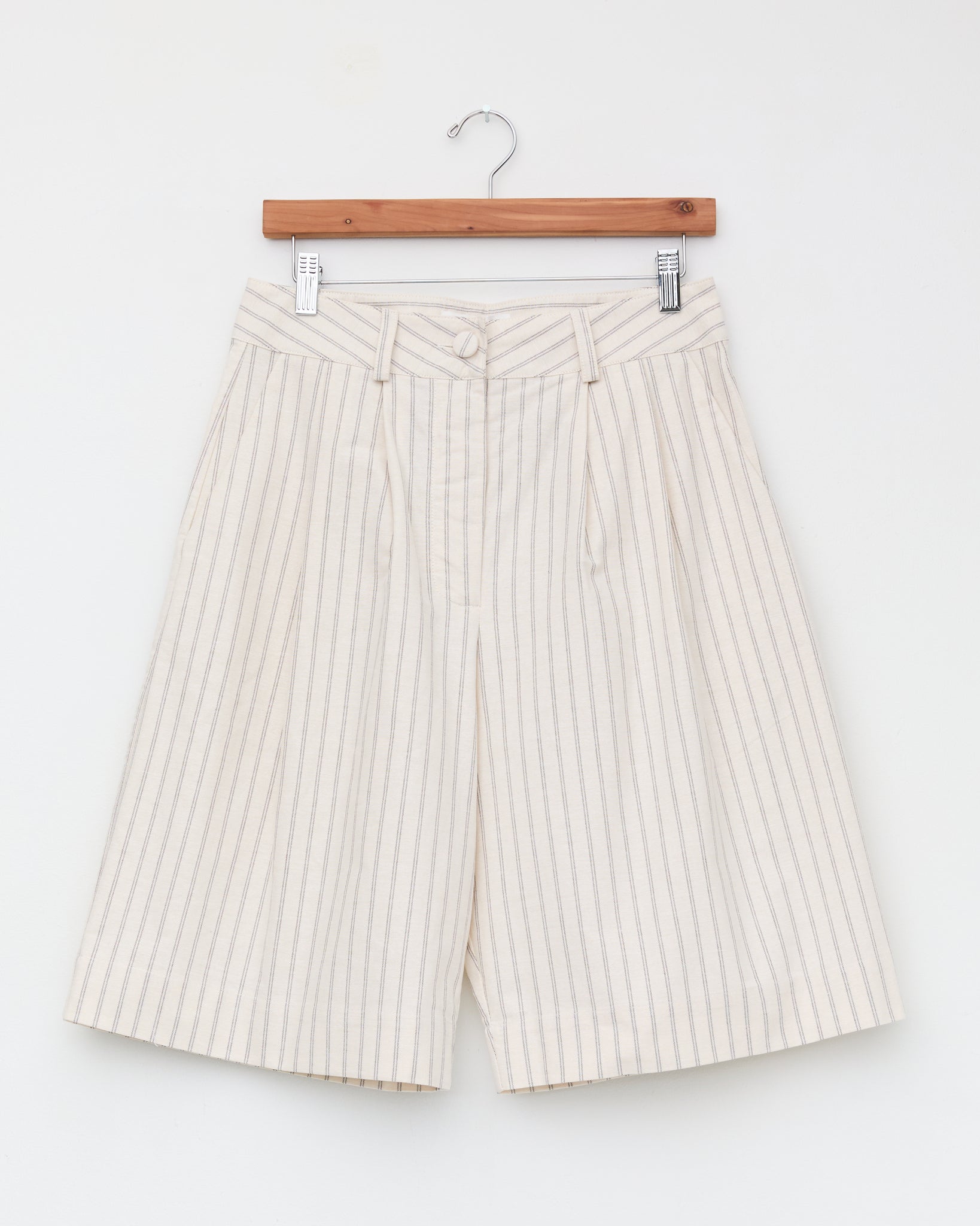 Japanese Oxford Cotton Mara Short, Ecru/Fawn