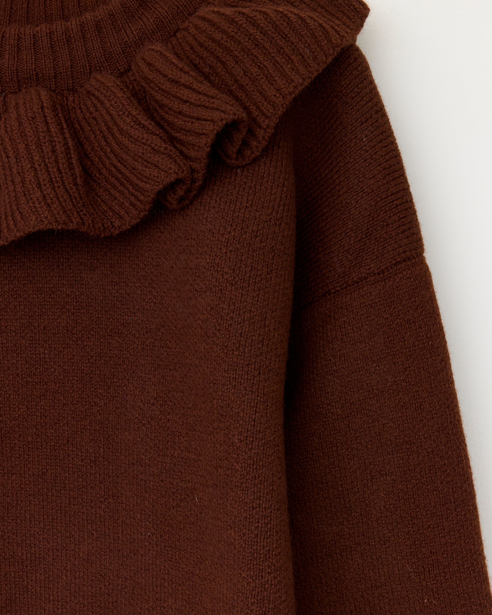 Mens British Merino Wool Ruffle Jumper, Bordeaux
