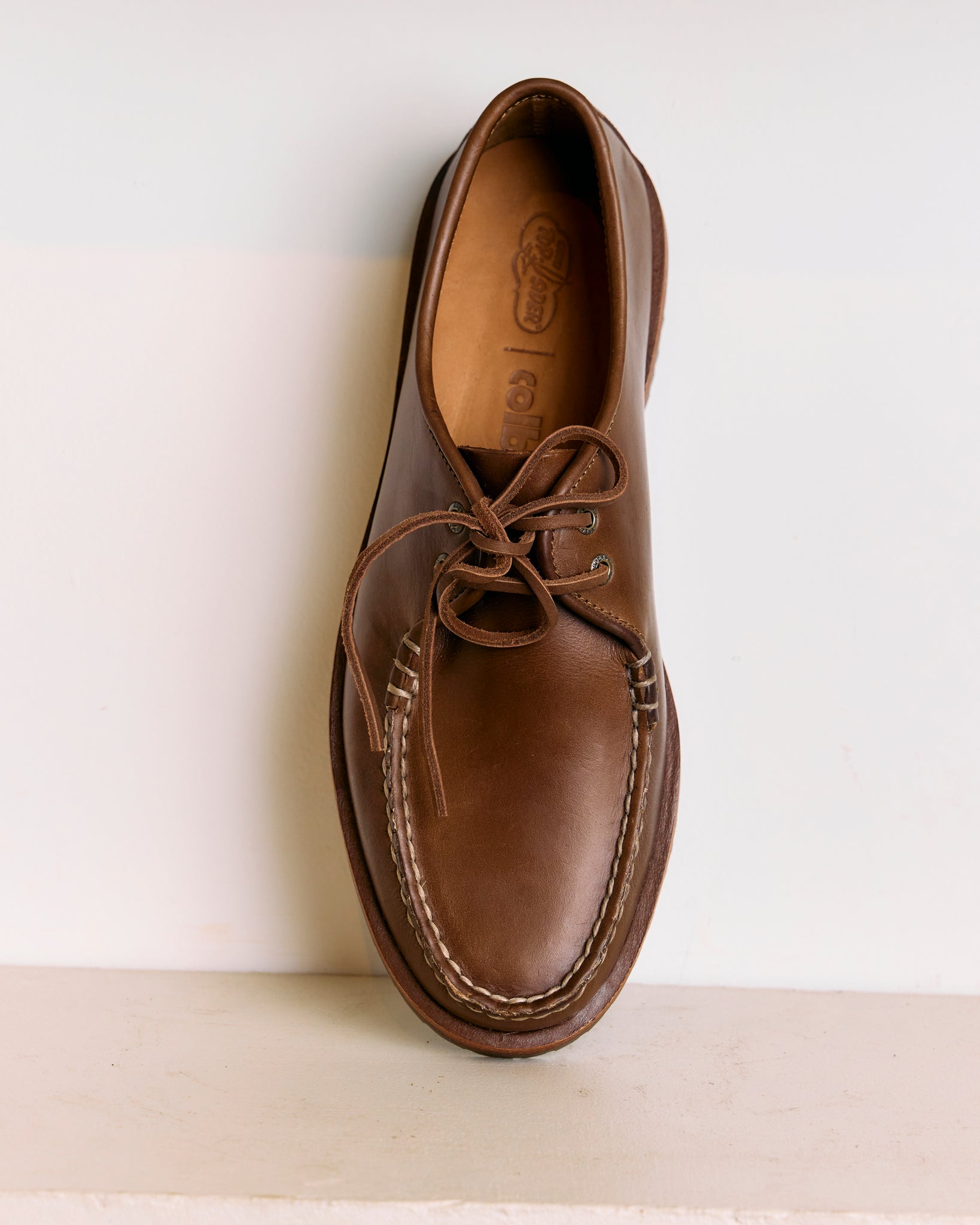 Captain's Oxford