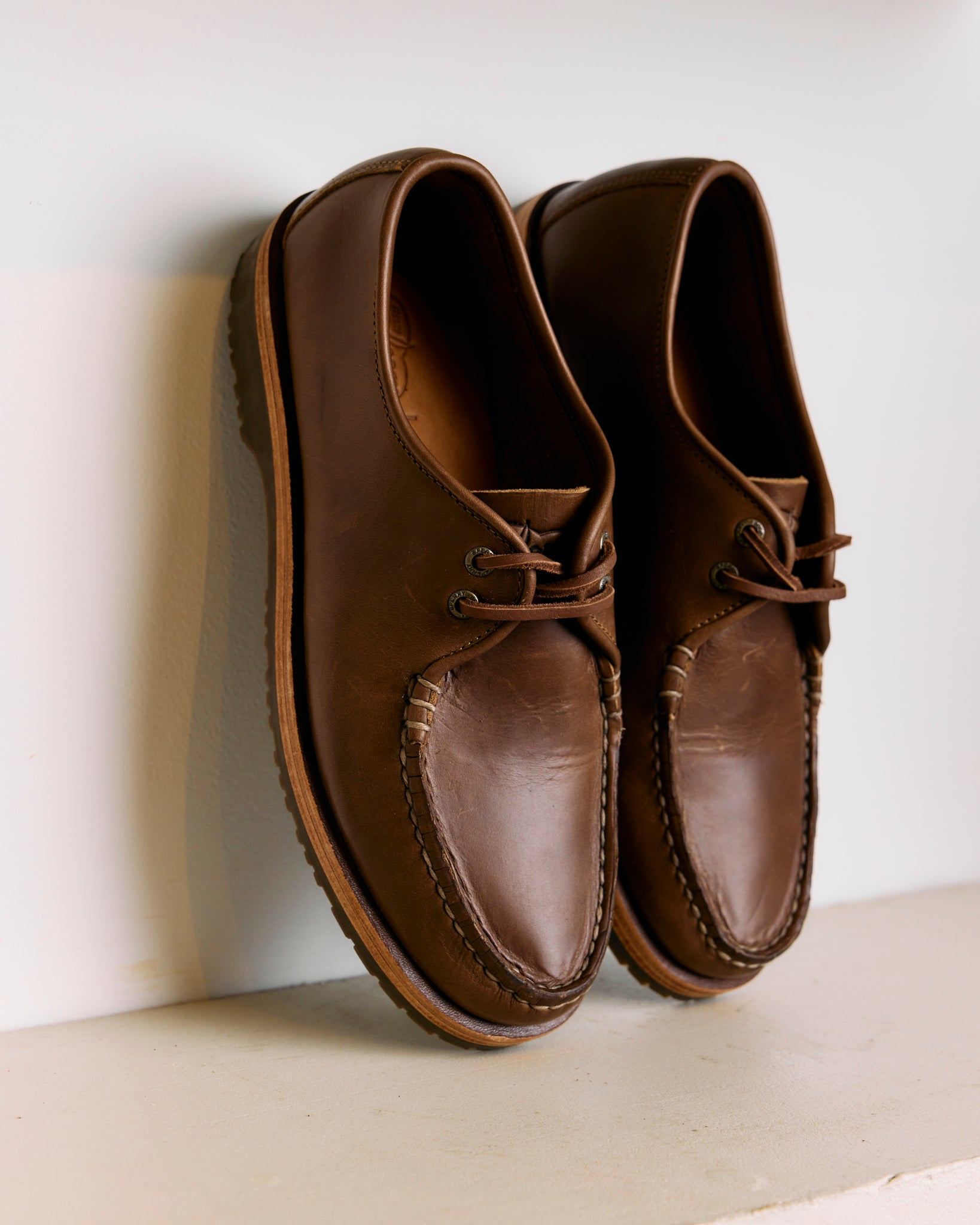Captain's Oxford