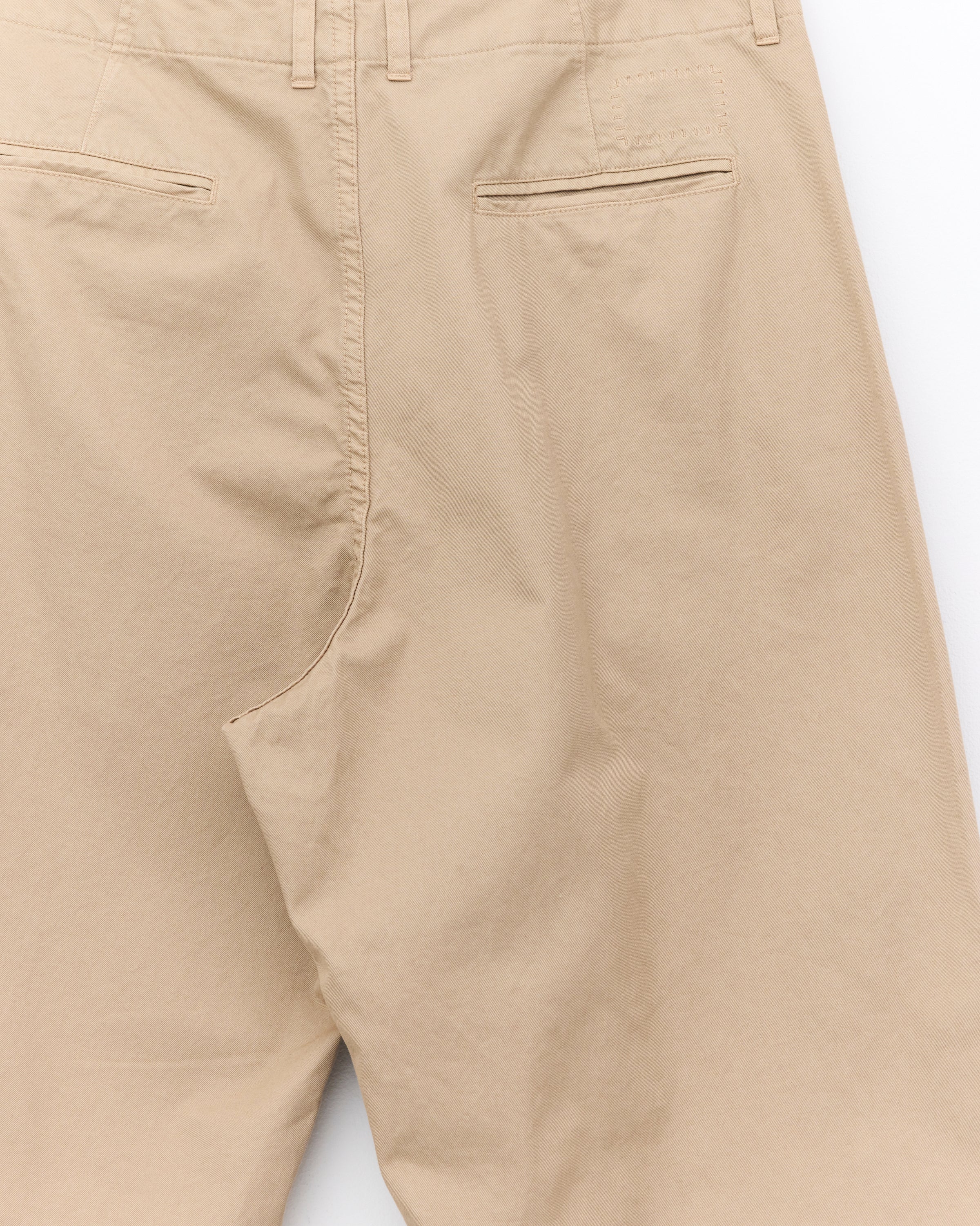 Off-Duty Chino in Beige | Museum Garments at Colbo
