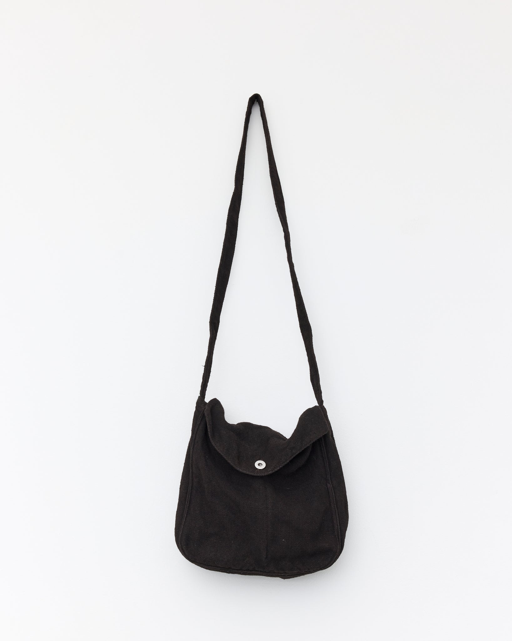 Marie Bag, Mud-Dyeing