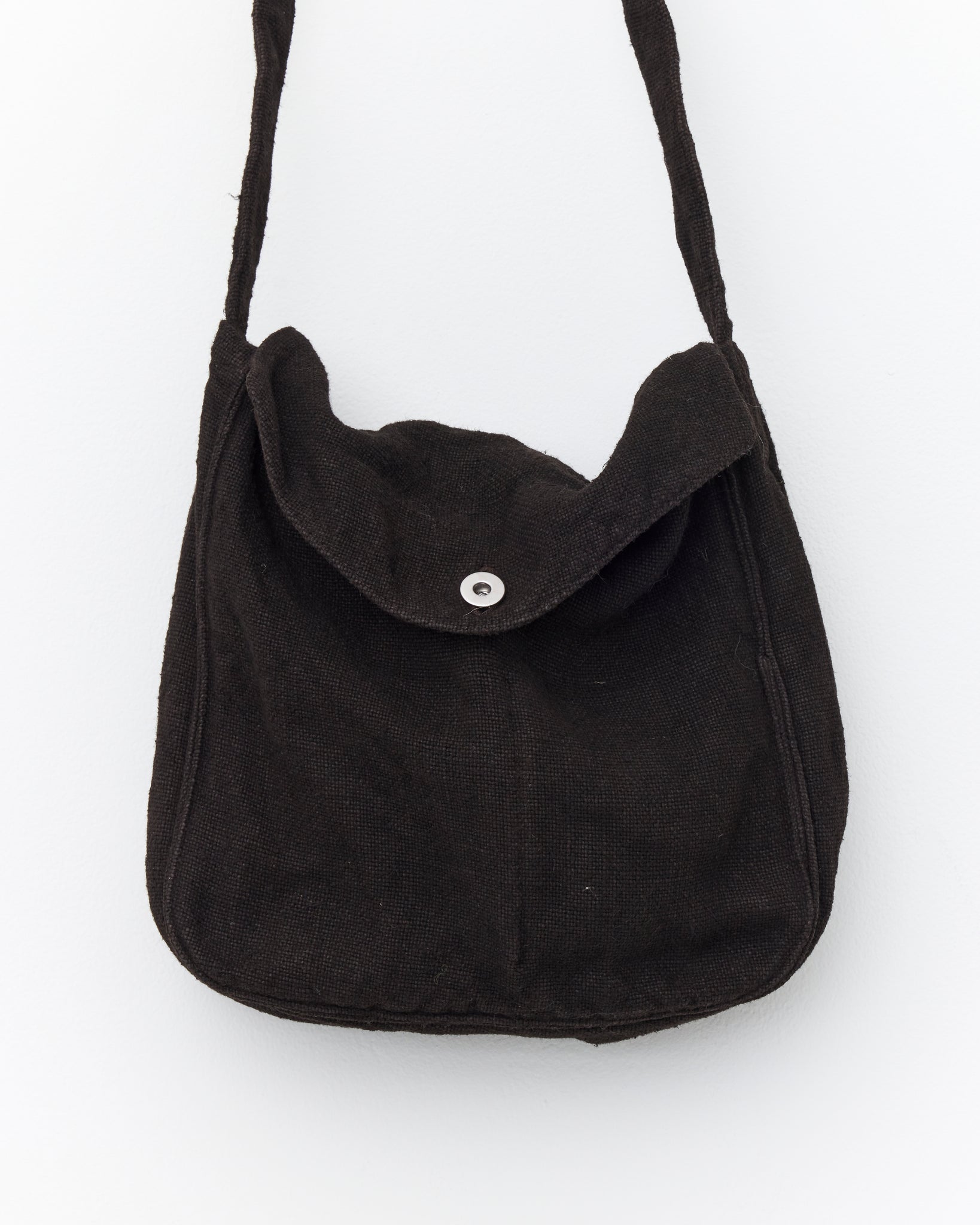 Marie Bag, Mud-Dyeing