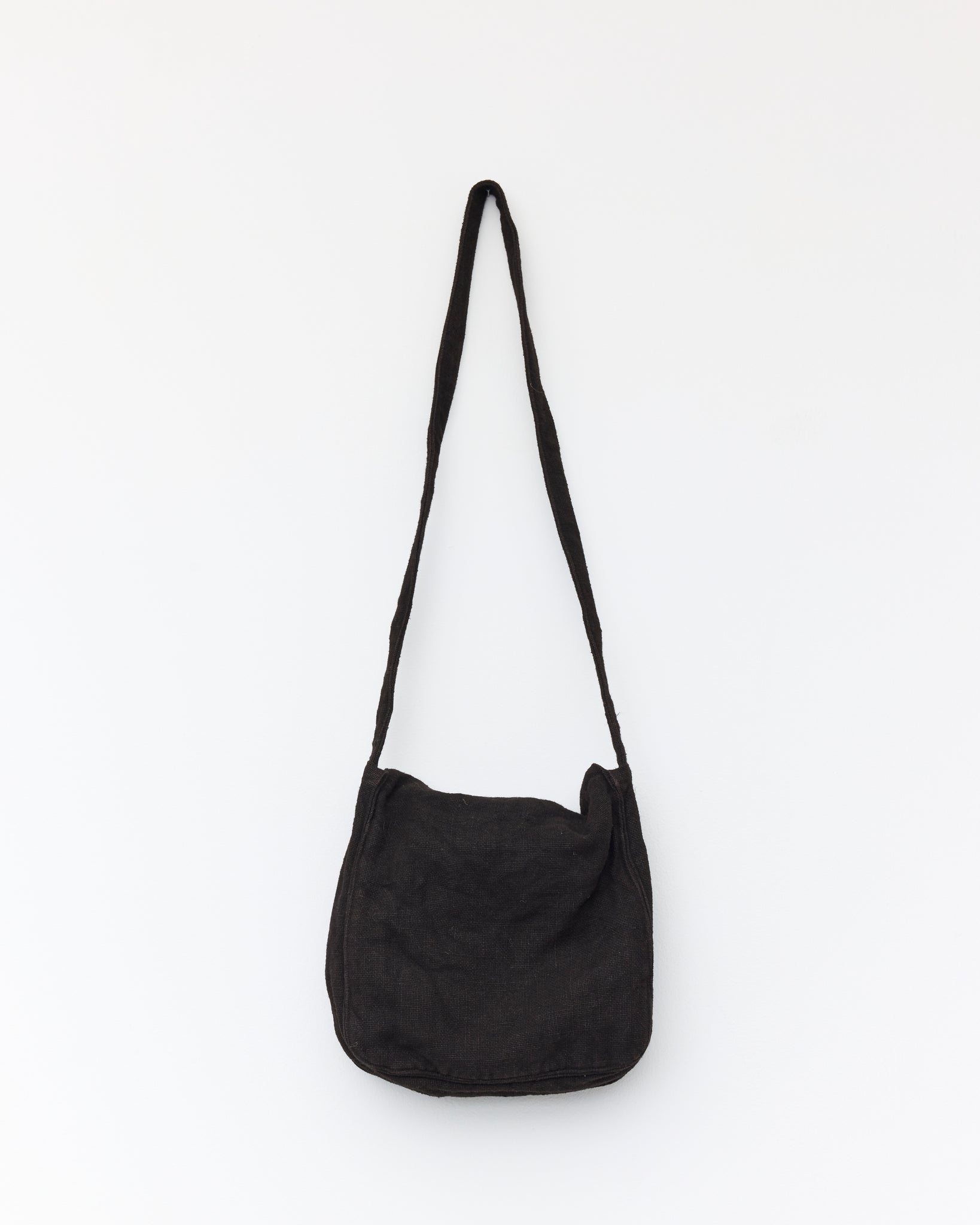 Marie Bag, Mud-Dyeing
