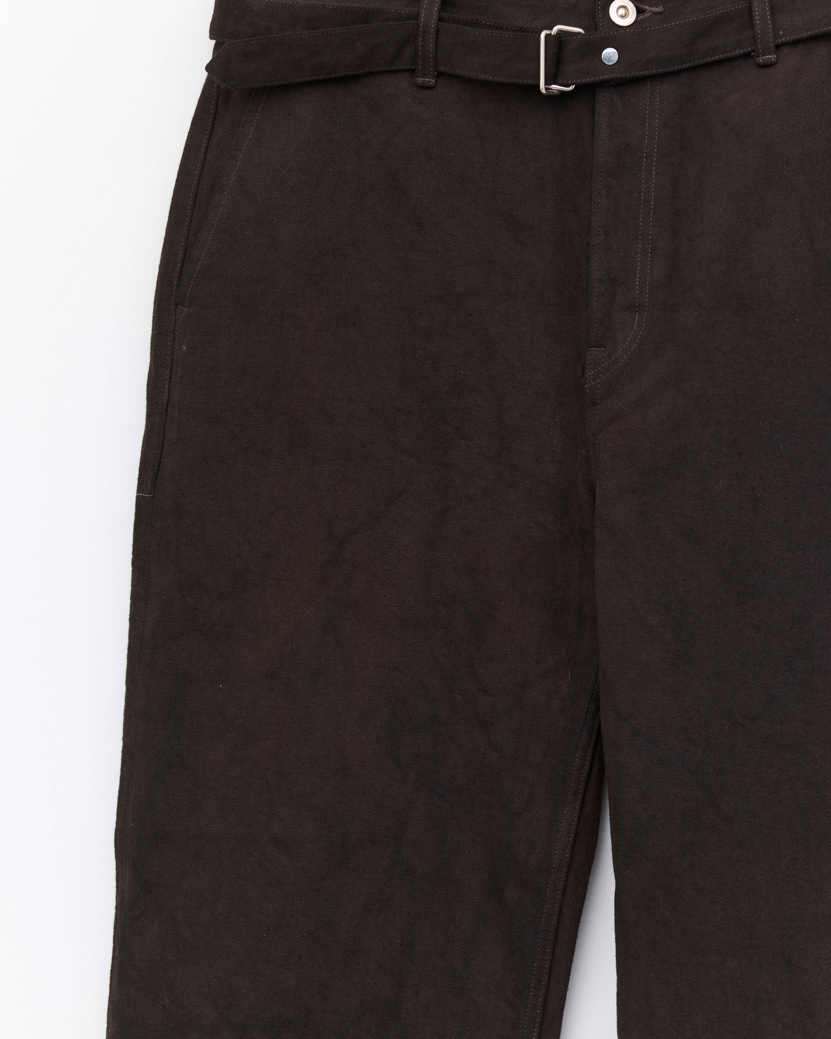 Belted Trousers, Kakishibu