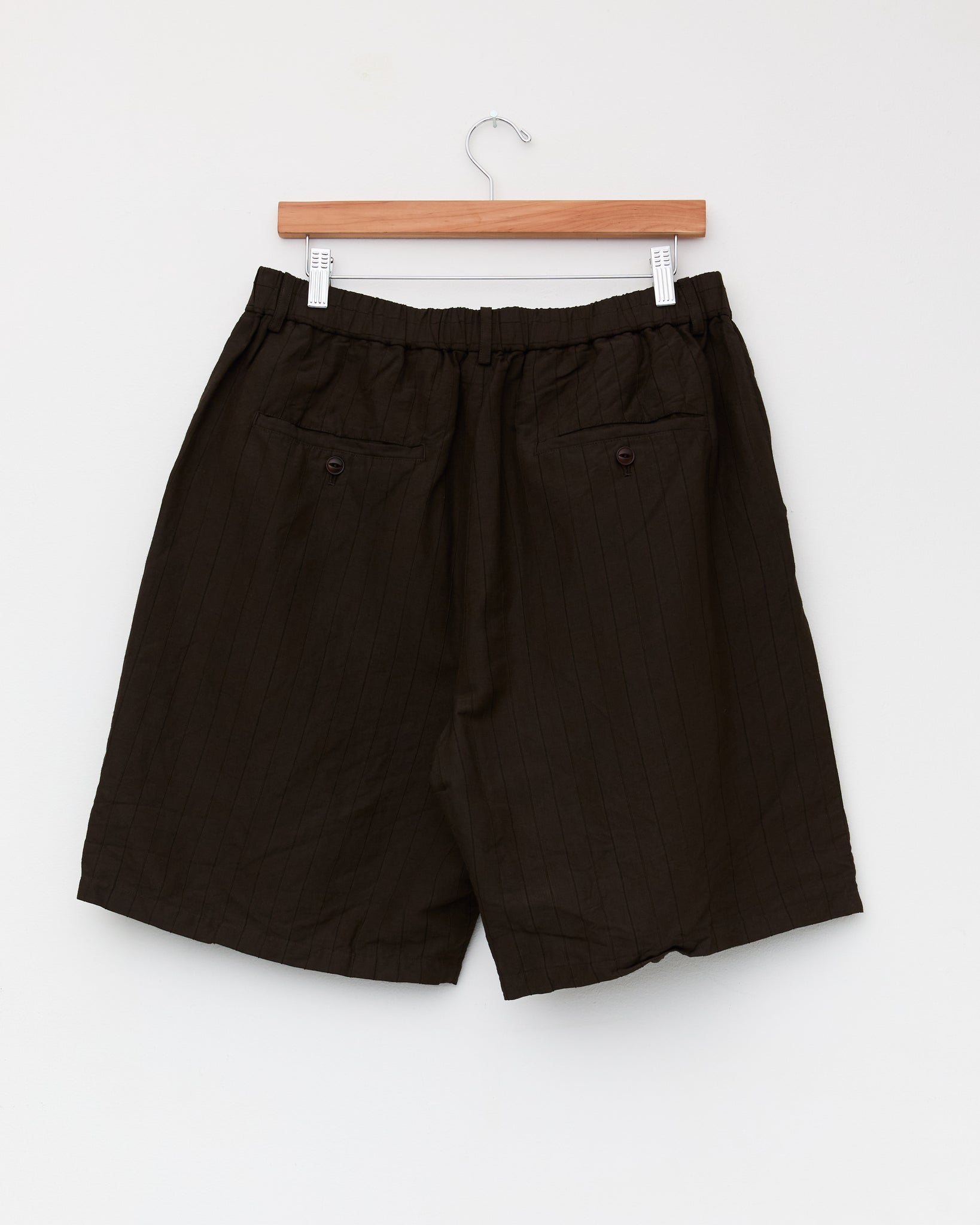 Standard Easy Shorts, Kakishibu
