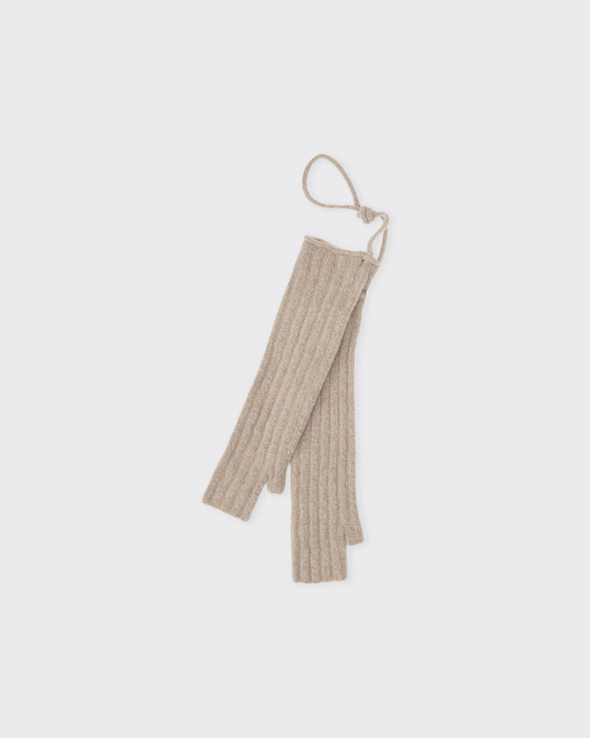 RUS Mijikai Mittens in taupe, detail