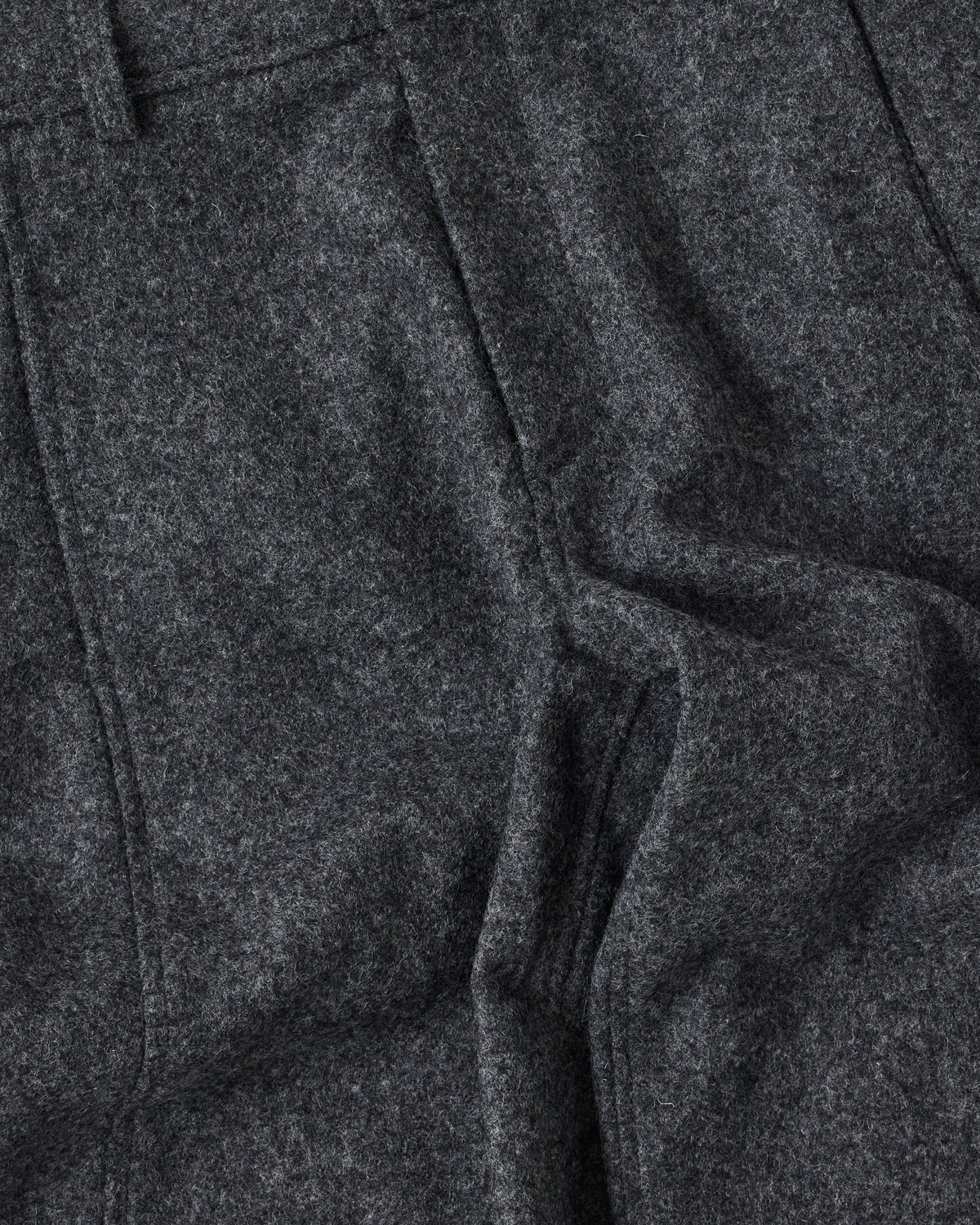 Sage Nation Mainichi Short in dark gray wool melton, front seam and fabric close-up