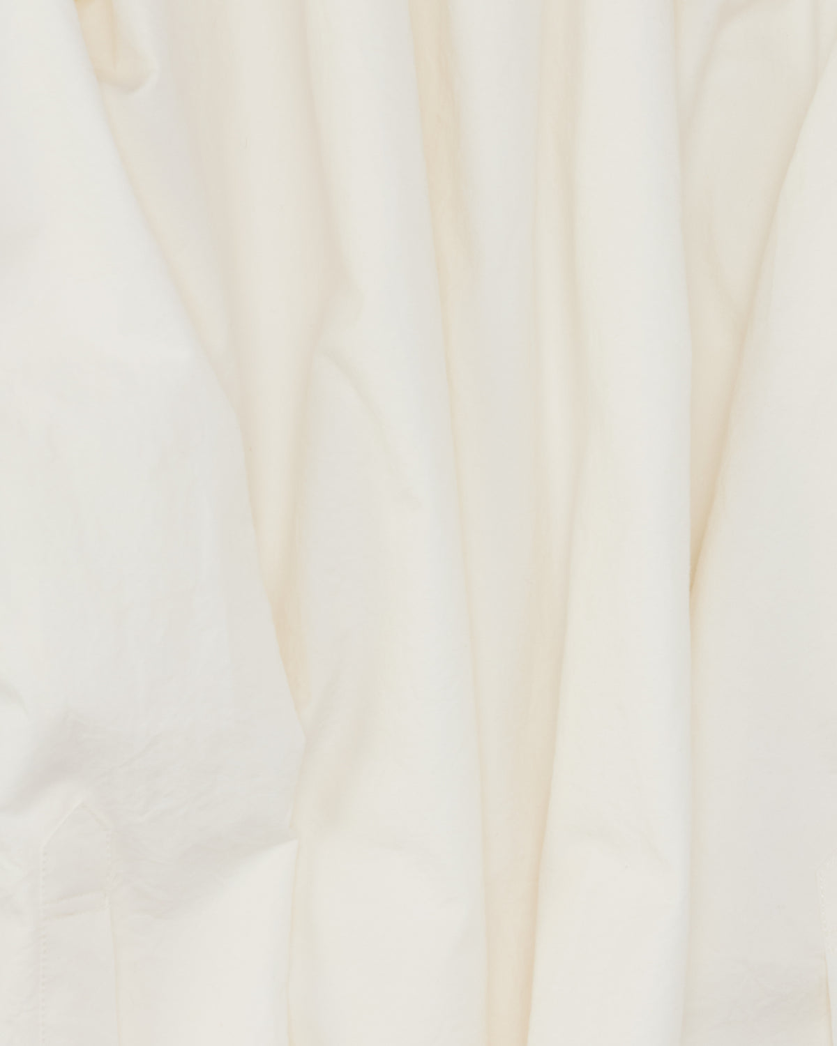 Colbo Office Shirt in white Japanese cotton, fabric close-up