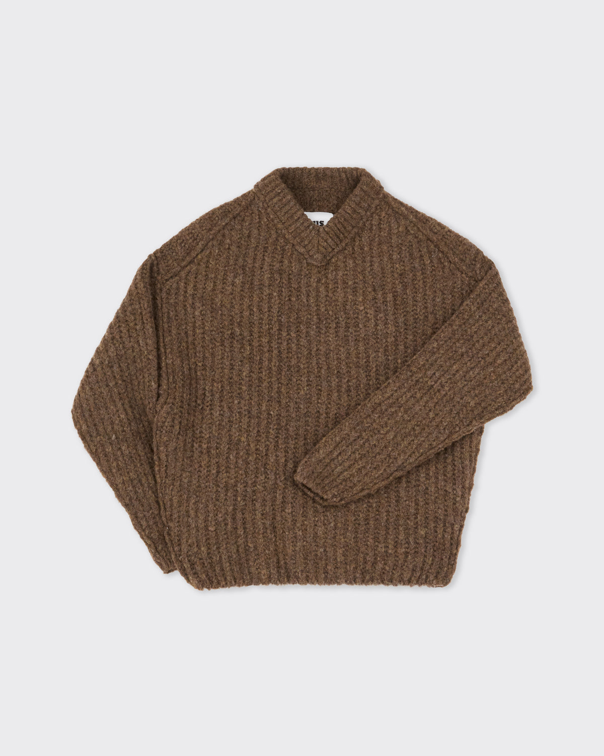 RUS Nemoto Sweater in chocolate, front detail