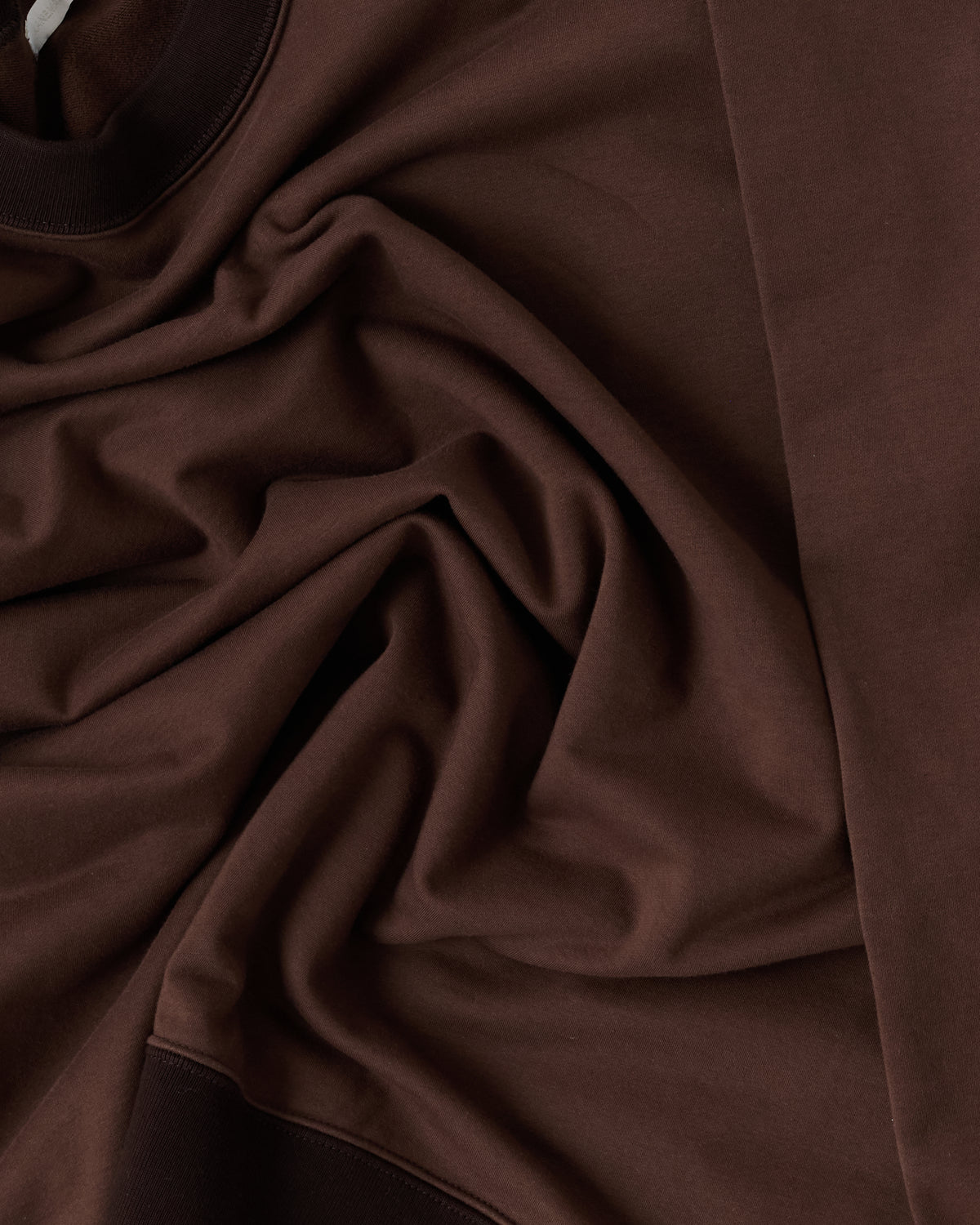 Kanemasa Phil Raglan Pullover in brown, fabric and rib collar close-up
